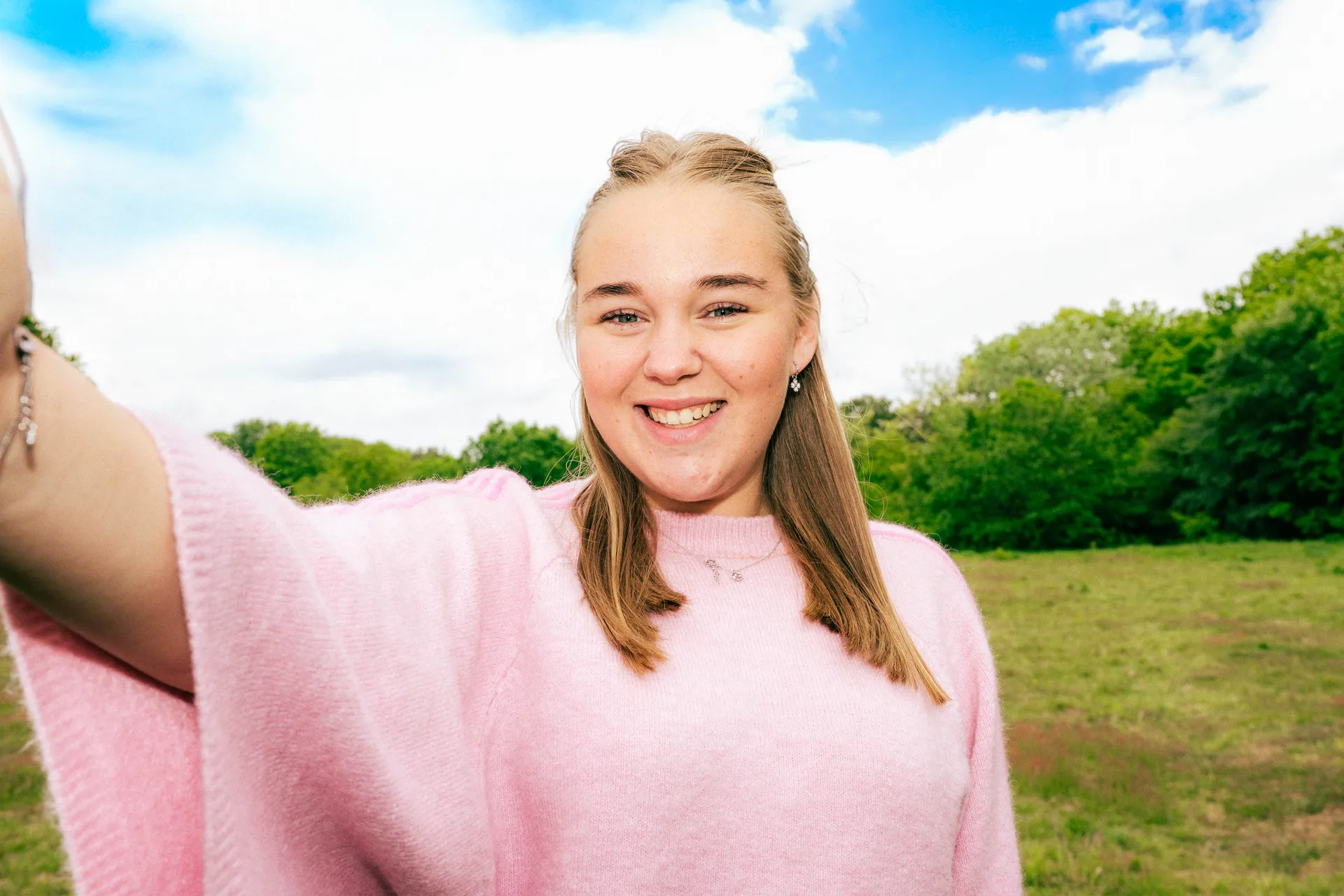 Afbeelding van Naomi heeft nierfalen: ‘Ik zit opgesloten, vastgeketend in bed.’