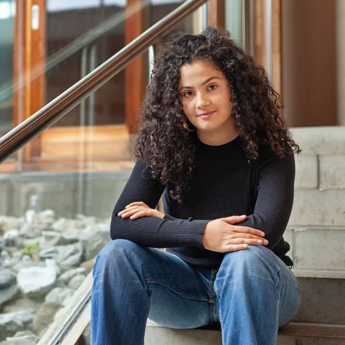 Amal Maatoug: 'Deze titel is bedacht door ChatGPT – kijk maar naar het gedachtestreepje'