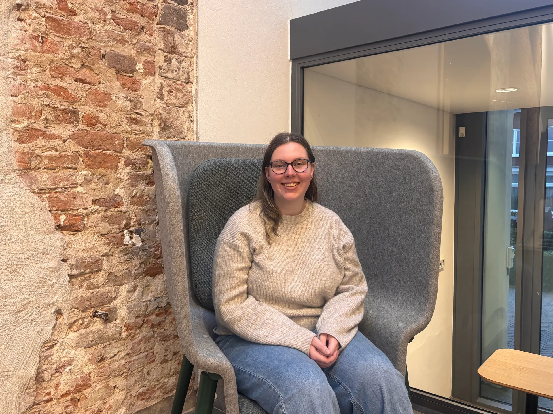 Afbeelding van Sarah voelt zich eenzaam tijdens de feestdagen: ‘Alsof ik onzichtbaar ben’