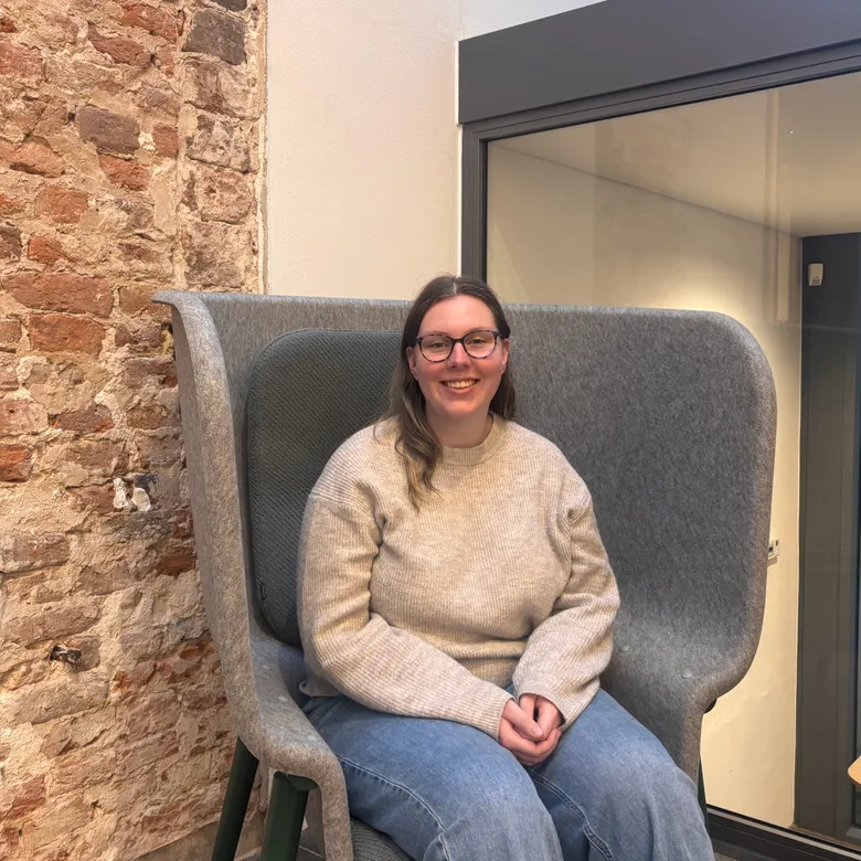 Afbeelding van Sarah voelt zich eenzaam tijdens de feestdagen: ‘Alsof ik onzichtbaar ben’