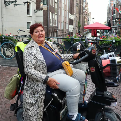 Stappen met Lida (79) op de Wallen: 'Geef mij maar Amsterdam'