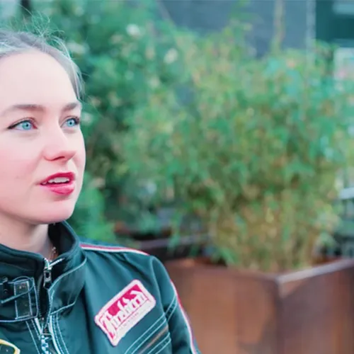 Kom binnen met Roos. Word lid!