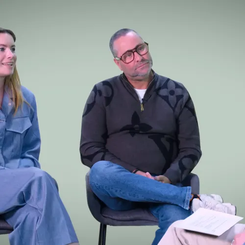 Dennis (54) en Monica (28) hebben een relatie met groot leeftijdsverschil: ‘Wij zijn gewoon gelukkig’