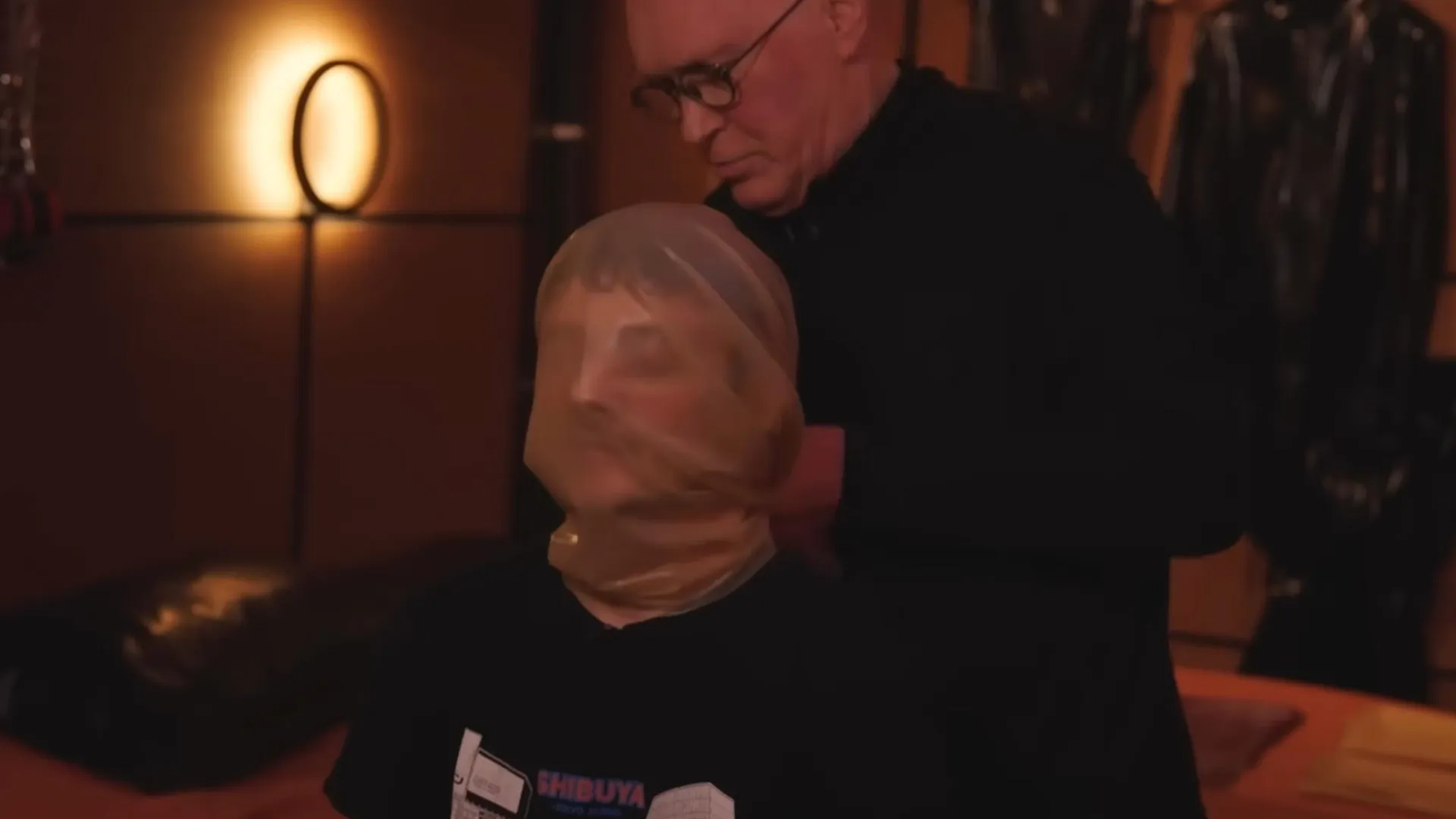 Jurre duikt in de wereld van breathplay: ‘Als de lucht wegvalt moet ik moeite doen om niet in paniek te raken.’