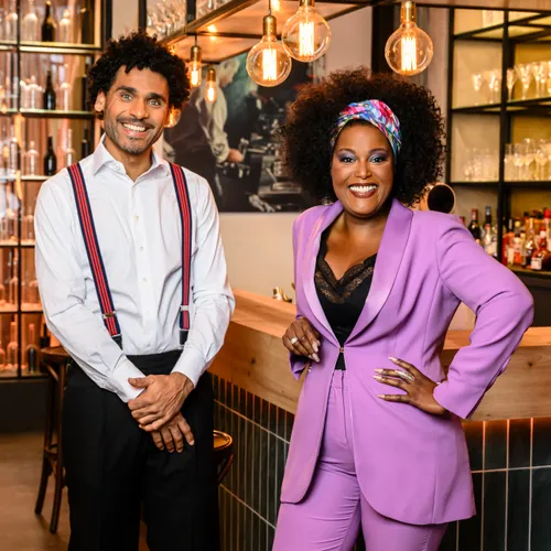 Hoe ziet een draaidag als maître van First Dates eruit?