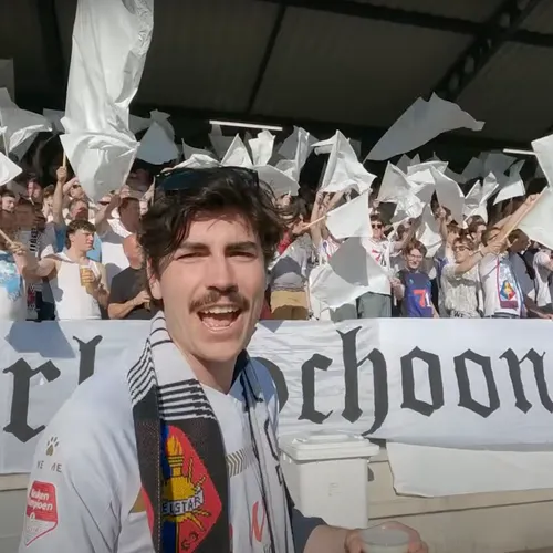 Max wordt fan van Telstar: 'Jullie zouden allemaal broers van elkaar kunnen zijn'