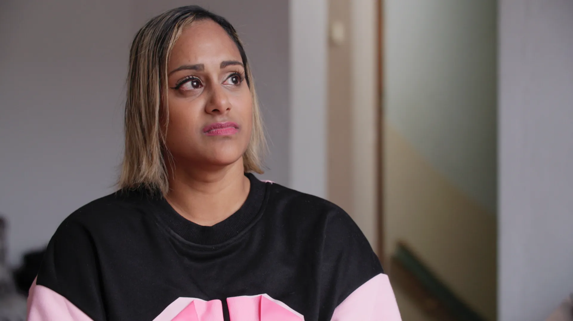 Afbeelding van Angel woont in een onbewoonbaar huis: ‘Het plafond stortte op mijn vierjarige dochter'