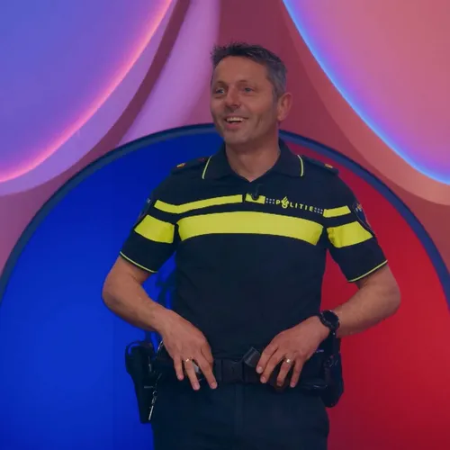 Agent Johan in Knockout Champs: 'Young Ellens? Of zoals wij hem noemen: Danny R.'