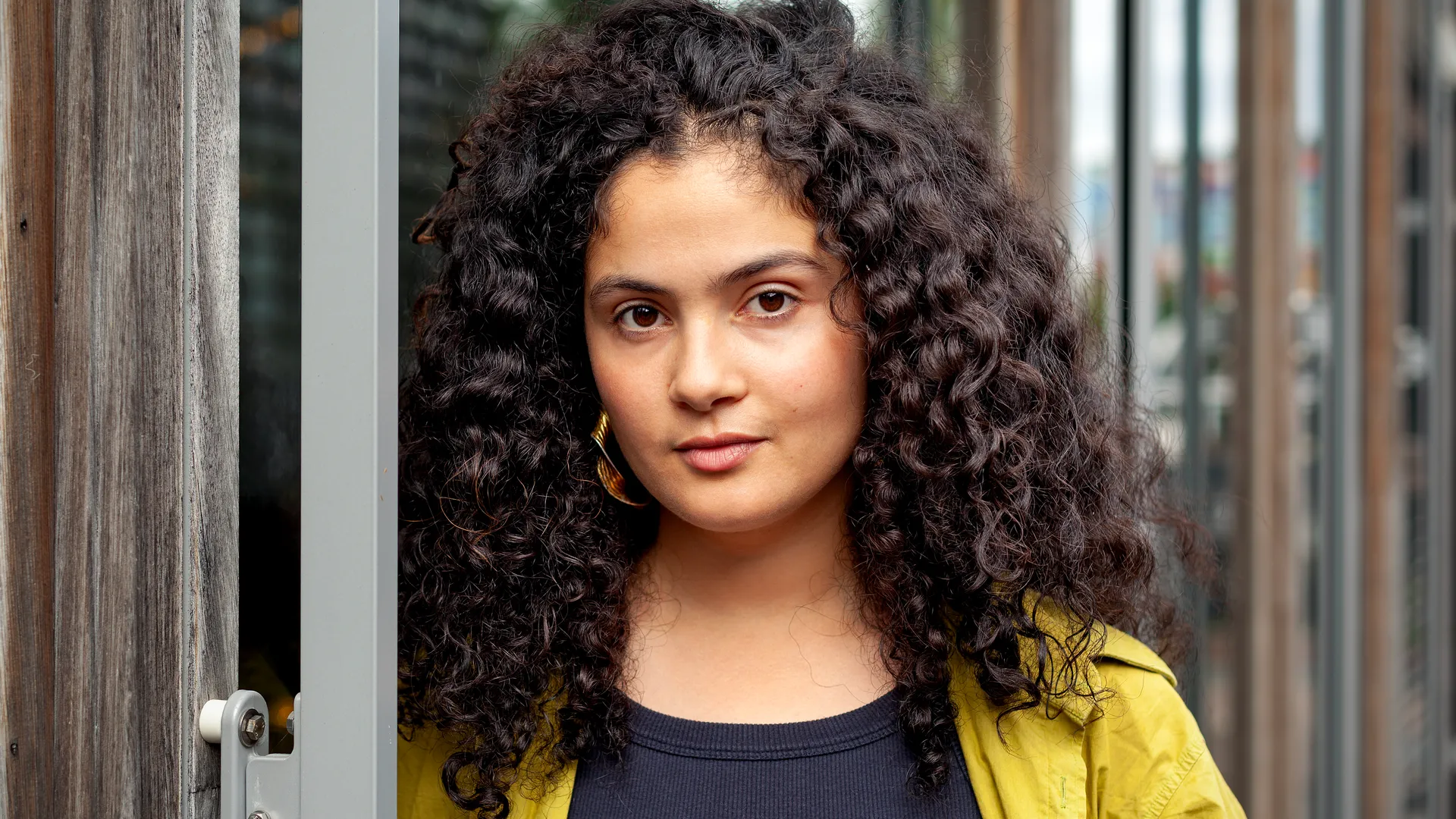 Amal Maatoug: 'Je gezien voelen is belangrijk voor iedereen, ook voor jonge lhbti’ers'WDUITS_20250903_007