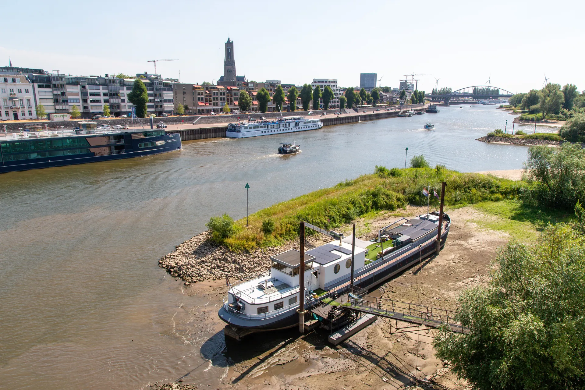 Afbeelding van Droogte in Nederland: waarom staat het water in de rivieren zo laag?