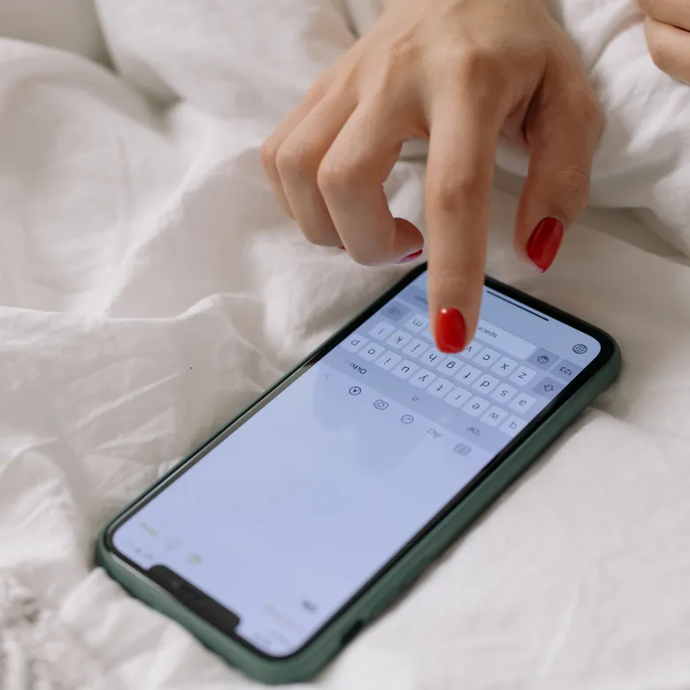 Afbeelding van Anna werd slachtoffer van online seksueel geweld: ‘Ik heb nooit toestemming gegeven'