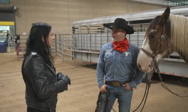 Afbeelding van Raven van Dorst reist met X in paspoort naar de VS: 'Ik vraag alleen maar het recht om te bestaan' | Nachtdieren USA