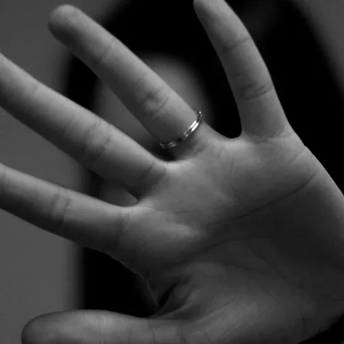 Afbeelding van Marian verloor haar dochter door femicide: 'Wij kenden de patronen niet'