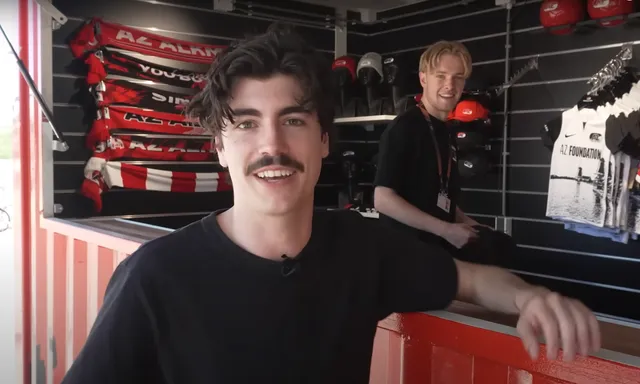 Afbeelding van Max wordt fan van AZ: 'Er mag meer gezongen worden'