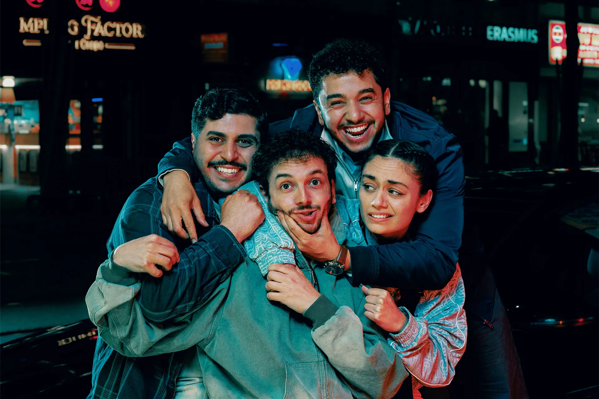 Afbeelding van Wat is het doel van de makers van de serie Mocros?
