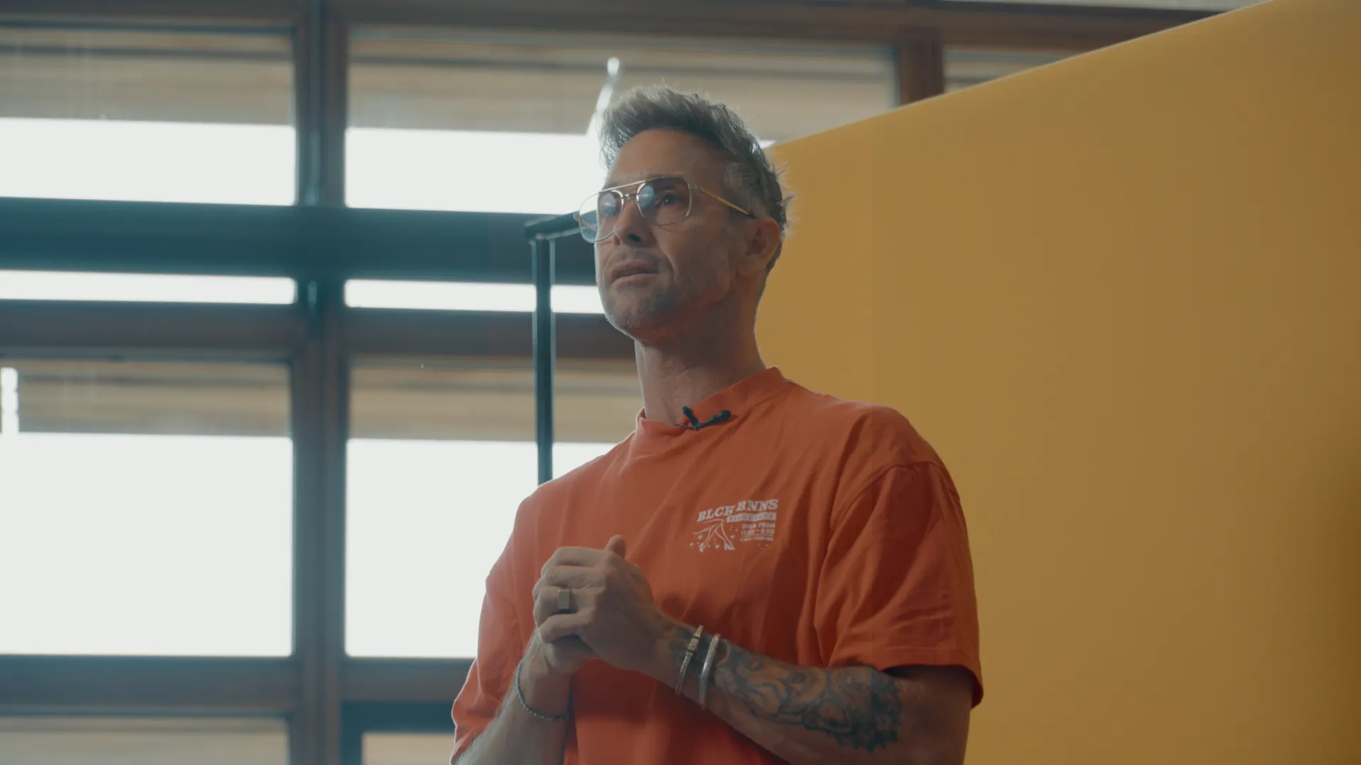 Afbeelding van Charly Luske is een queer ally: ‘Kijk om je heen en geef terug aan anderen’