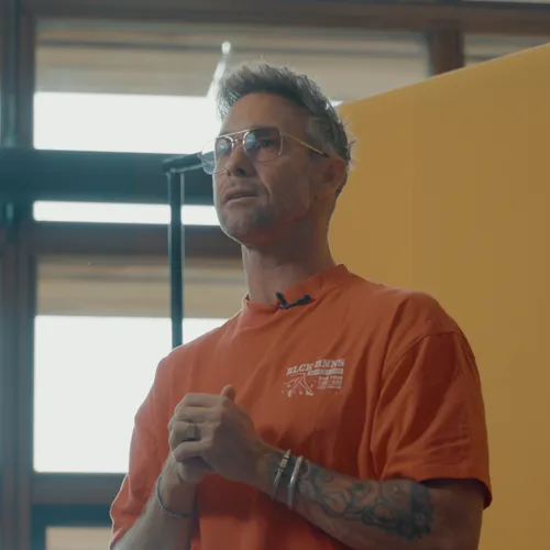 Charly Luske is een queer ally: ‘Kijk om je heen en geef terug aan anderen’