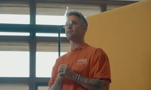 Afbeelding van Charly Luske is een queer ally: ‘Kijk om je heen en geef terug aan anderen’