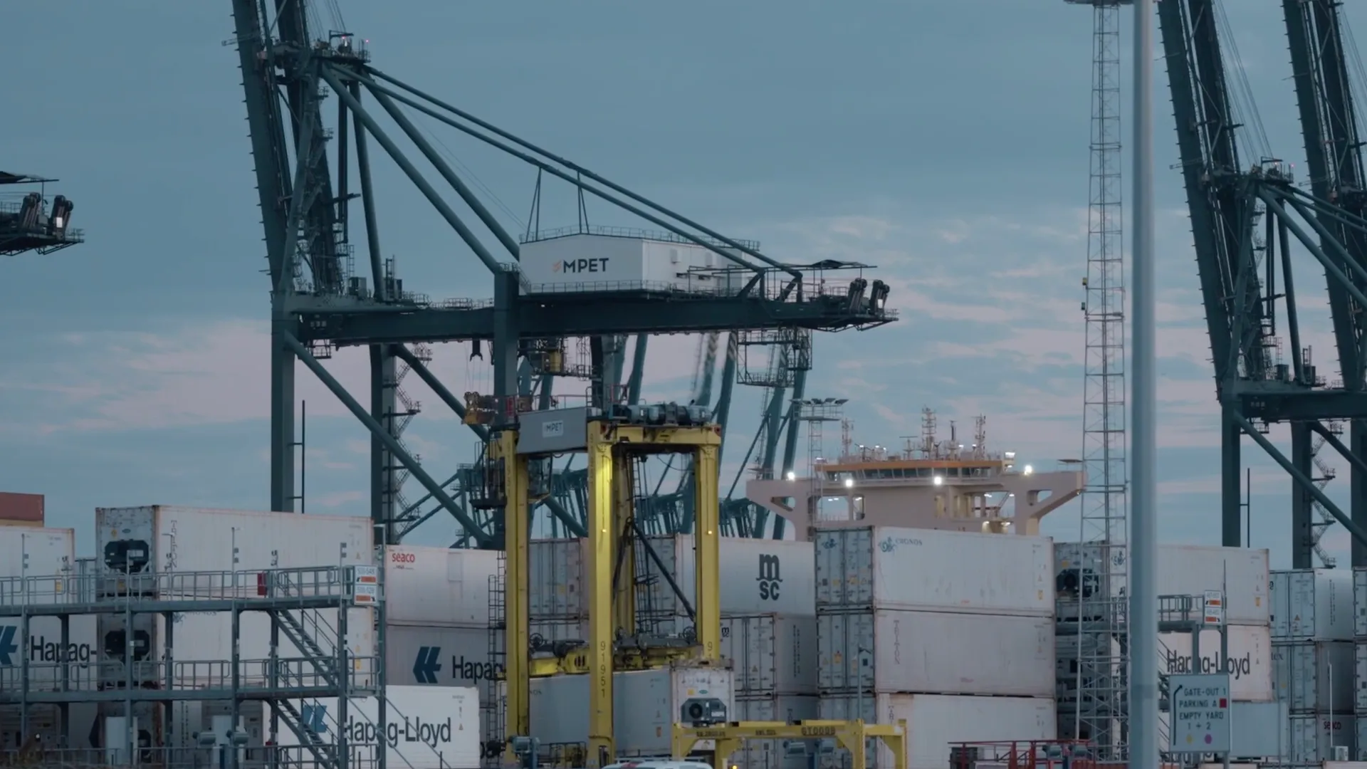 Hoe raken havenarbeiders betrokken bij drugssmokkel?