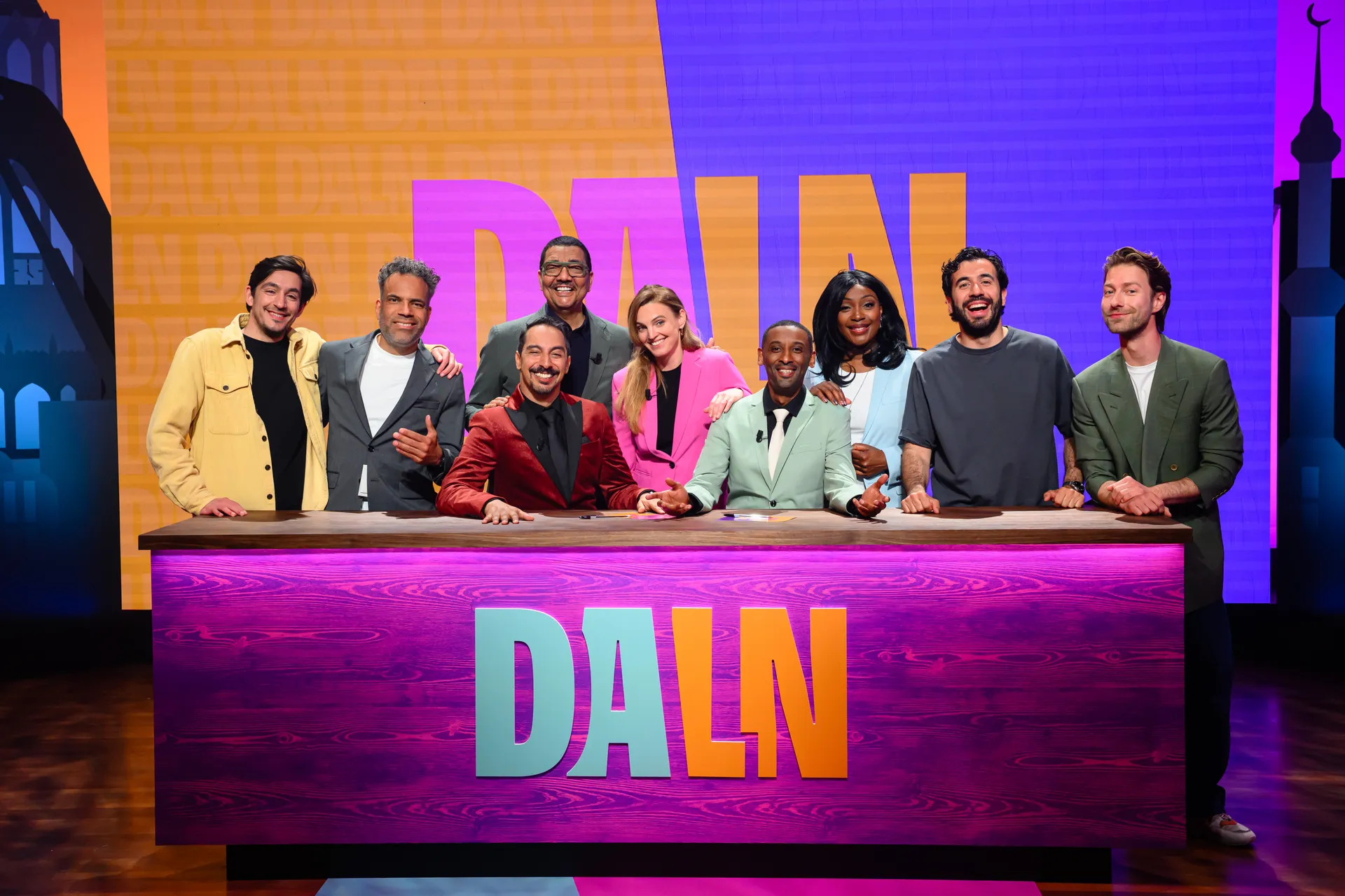 Een dag op de set van Die Andere Late Night: ‘Het is net een groep-acht-musical die we elke week mogen maken’ - BNNVARA