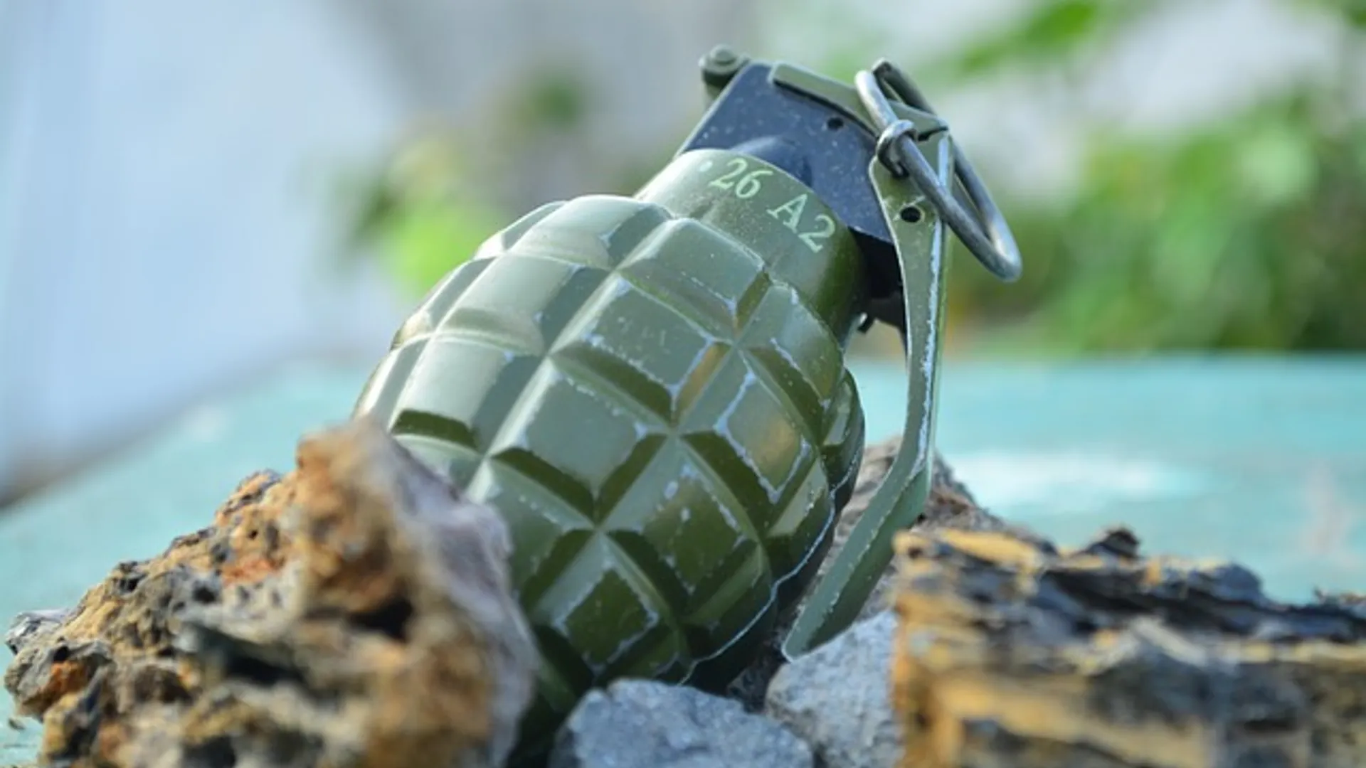 grenade-2380418_640