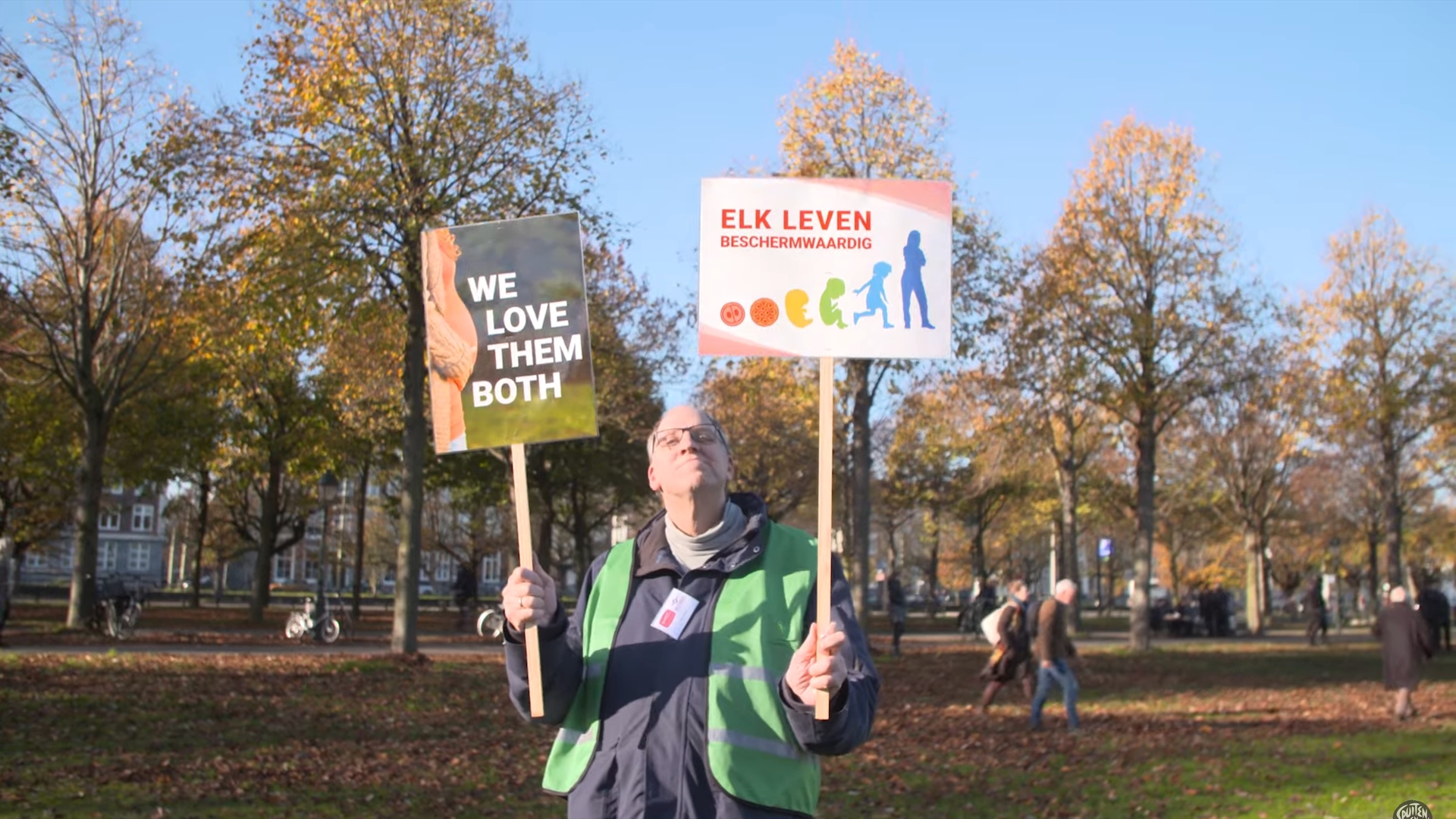 Beeld ter illustratie, dit is een anti-abortus demonstrant die onderdeel was van de Mars voor het Leven, een georganiseerde tocht in Den Haag