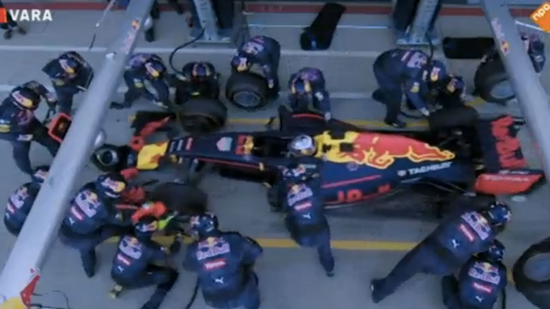 Red Bull pit stop