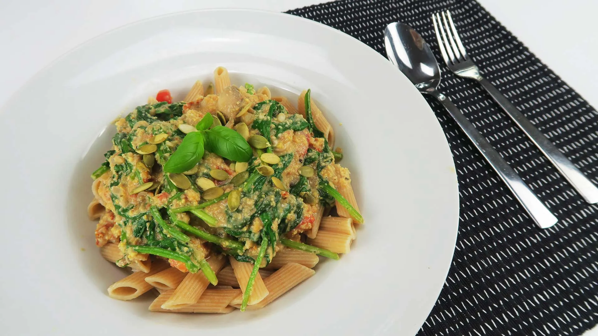 VARA_pasta_met_lupinesaus