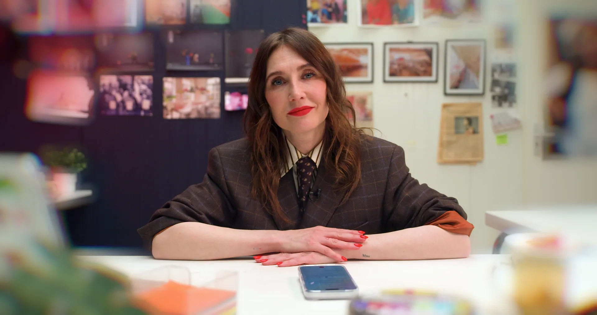 Afbeelding van Hoe koop je kleding zonder schuldgevoel? Carice van Houten is eerlijk: ‘We zijn allemaal hypocriet’