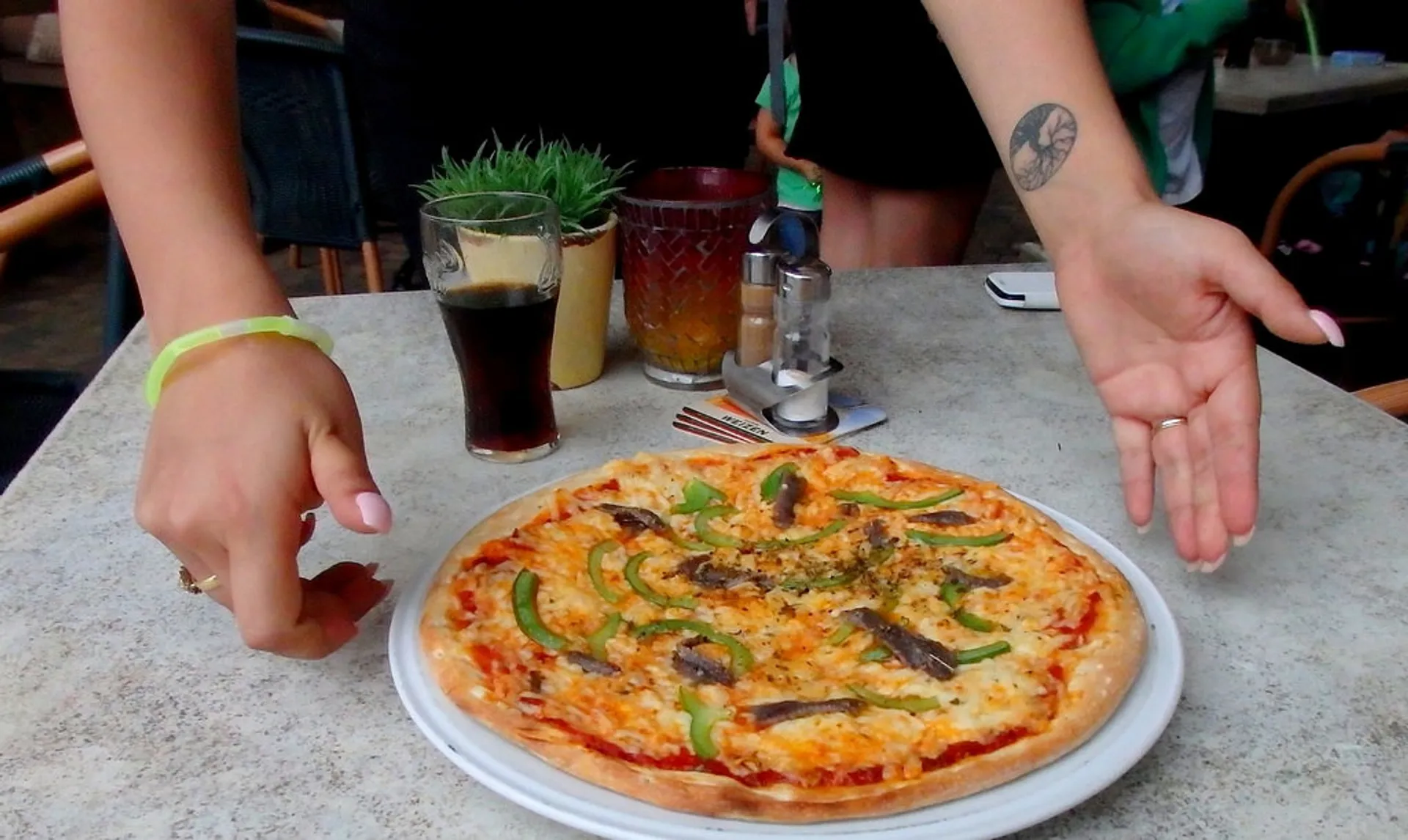 Afbeelding van Domino’s tatoeage-actie voor gratis pizza’s loopt totaal uit de hand