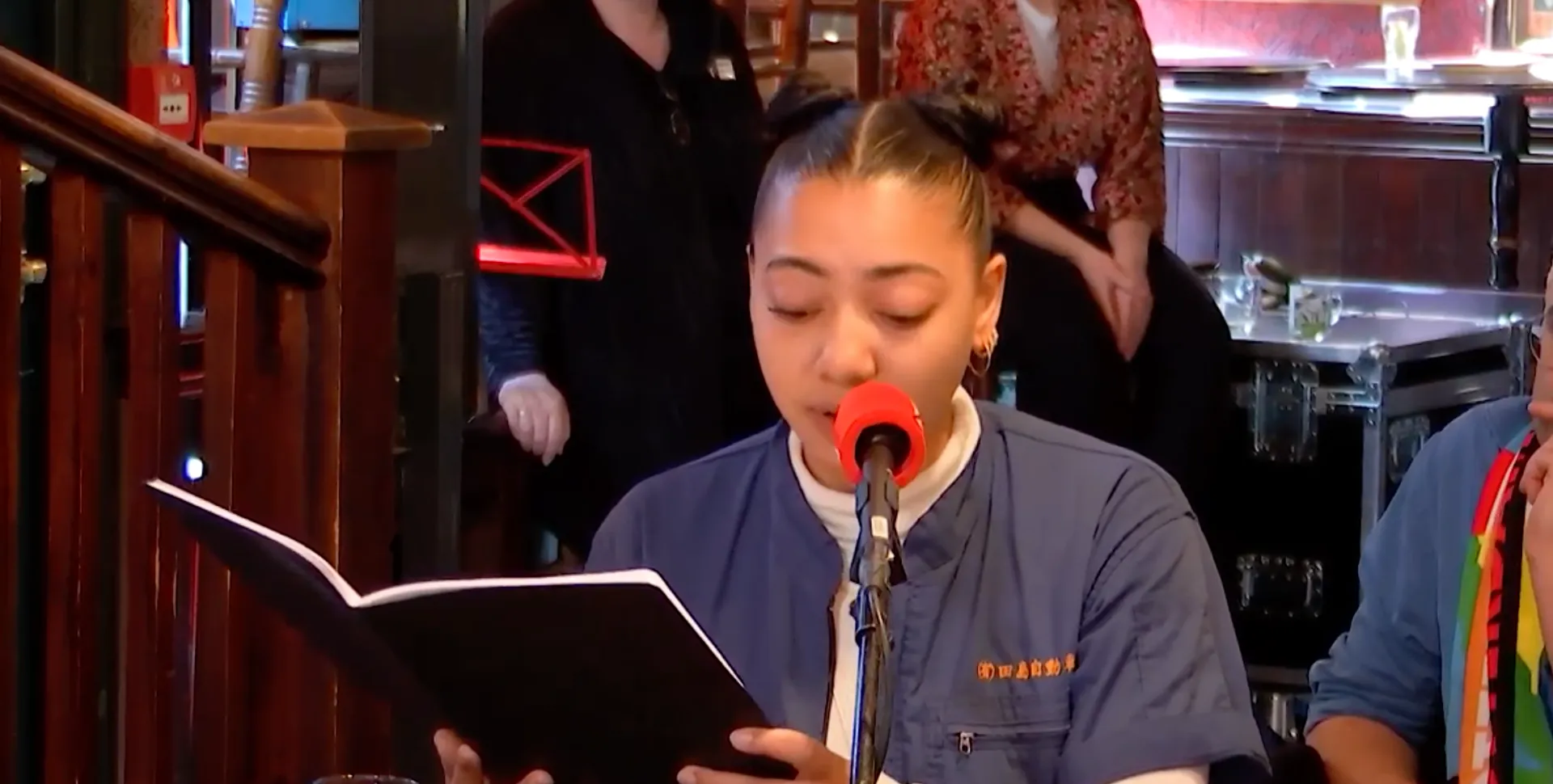 Afbeelding van Waarom zouden we eens écht naar elkaar moeten luisteren, volgens Roziena Salihu?