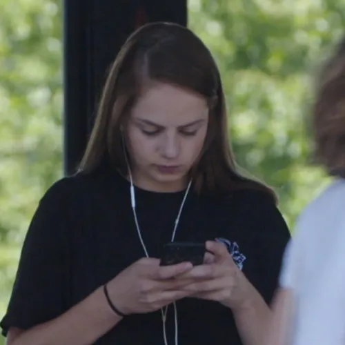 Waarom grijpen we zo vaak naar onze telefoon?