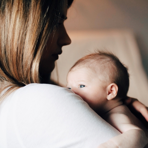 Een postnatale depressie na je zwangerschap: wat is dat?