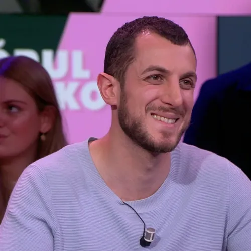 Tuğrul maakt extreem vieze plekken schoon. Hoe doet hij het?