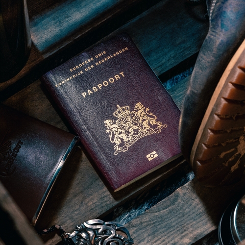 Maakt de overheid winst op je paspoort?