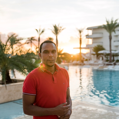 Afbeelding van Welke overlevingsverhalen wil maker Wensly Francisco vertellen in Rauw Curaçao?