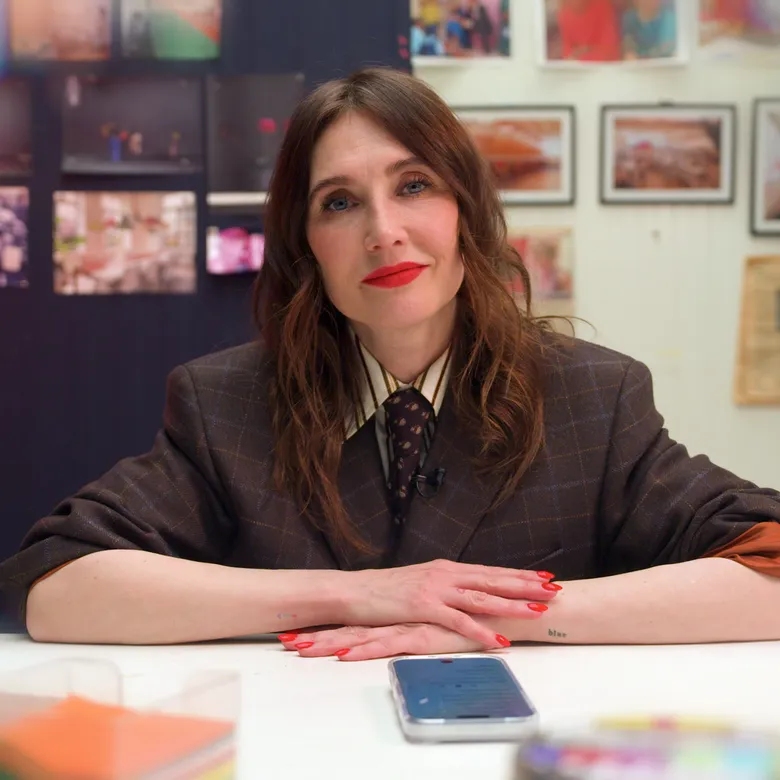 Afbeelding van Hoe koop je kleding zonder schuldgevoel? Carice van Houten is eerlijk: ‘We zijn allemaal hypocriet’