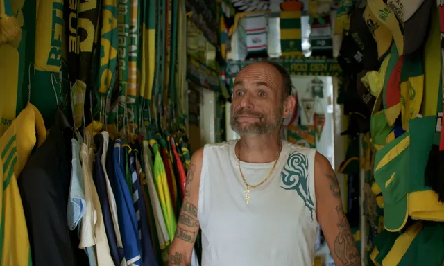 Afbeelding van Ed (52) geeft alles voor zijn FC Den Haag: 'Je lacht samen en je huilt samen'