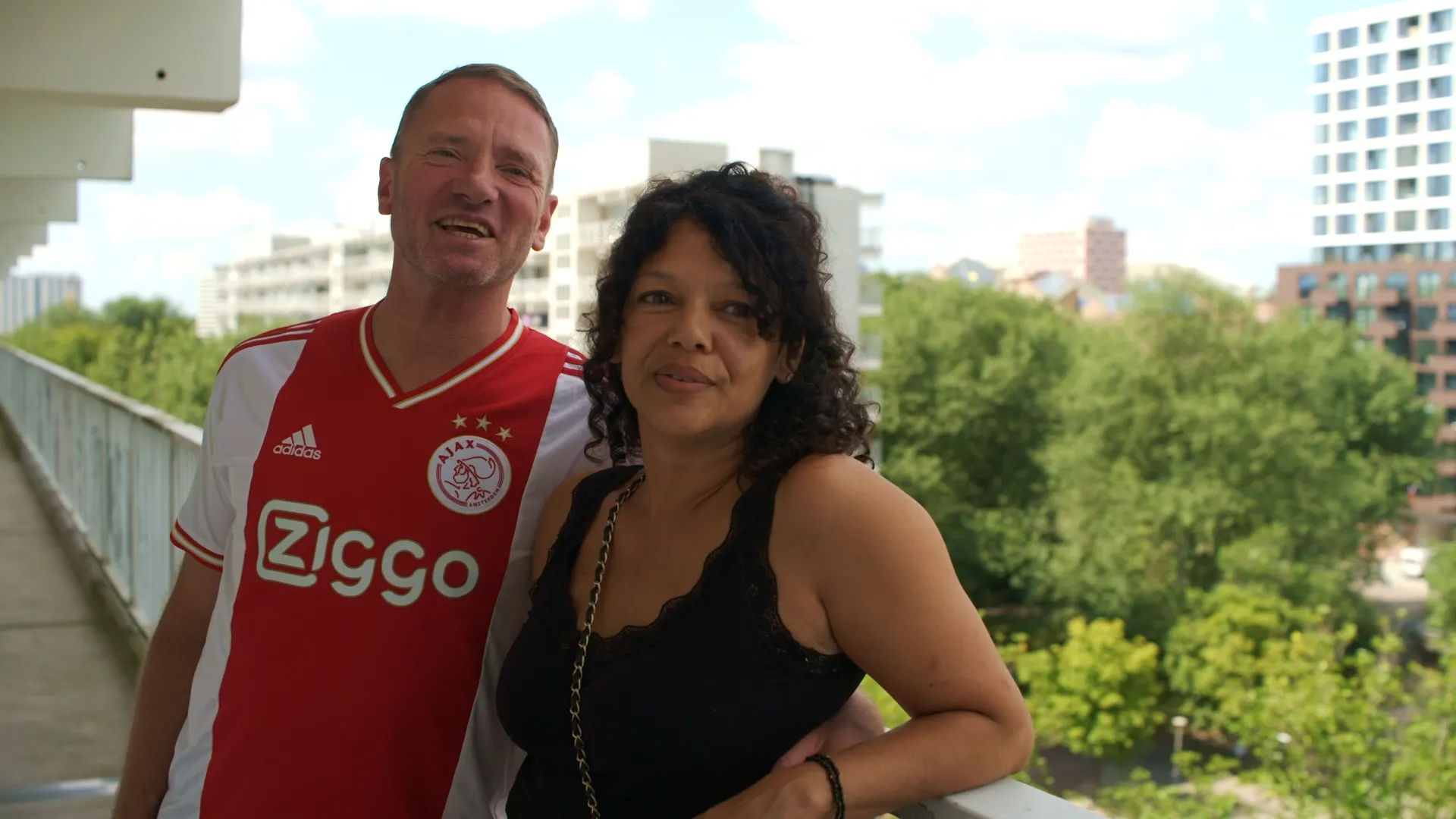 Patrick (51) zingt voor en over zijn Ajax: 'Op de huldiging zingen is altijd de droom'